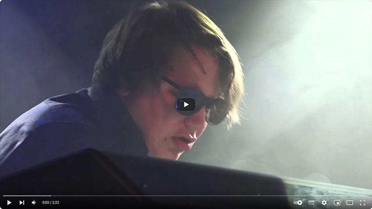 Demon's Eye live