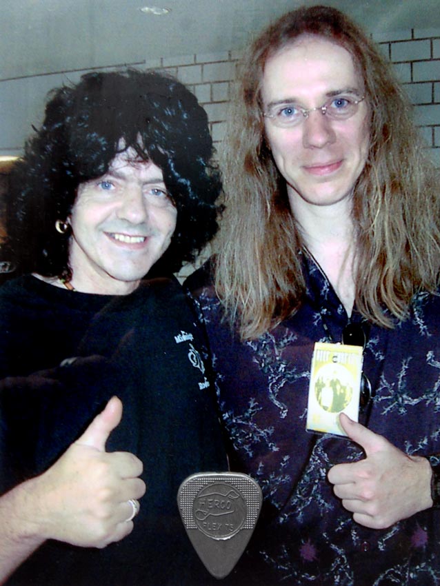 Jimmy Bain (ex-Rainbow, ex-Dio) und Andree 2002 in Köln, Tanzbrunnen